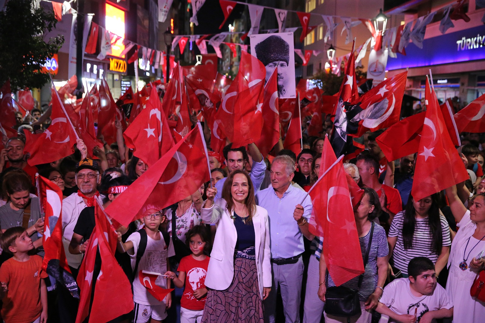 Zafer Bayramı coşkusu TCG KARŞIYAKA ile Karşıyaka’da