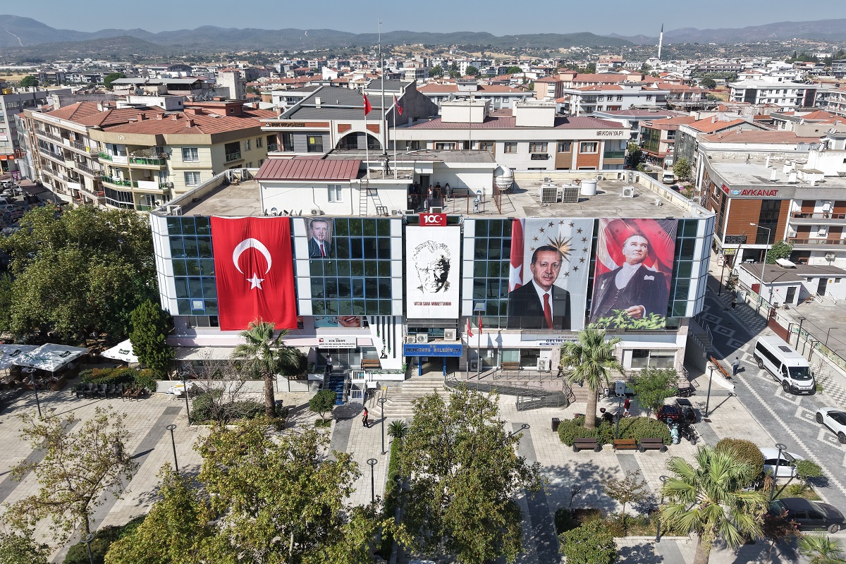 Menderes’te 30 Ağustos coşkusu konserlerle taçlanacak