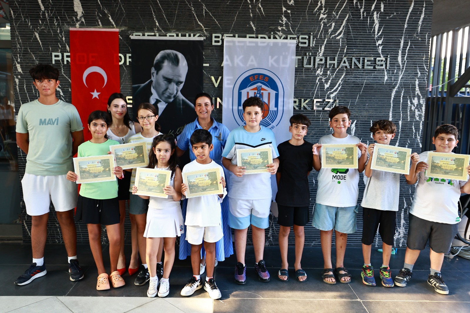 Efes Selçuklu çocuklar Yaz Okulu’nda robotik kodlama öğrendi