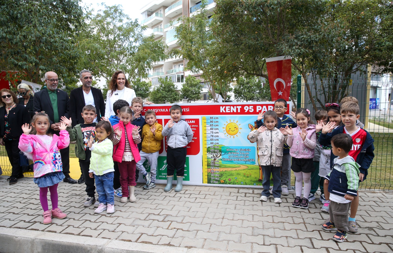 Karşıyaka’da miniklere özel yeni park