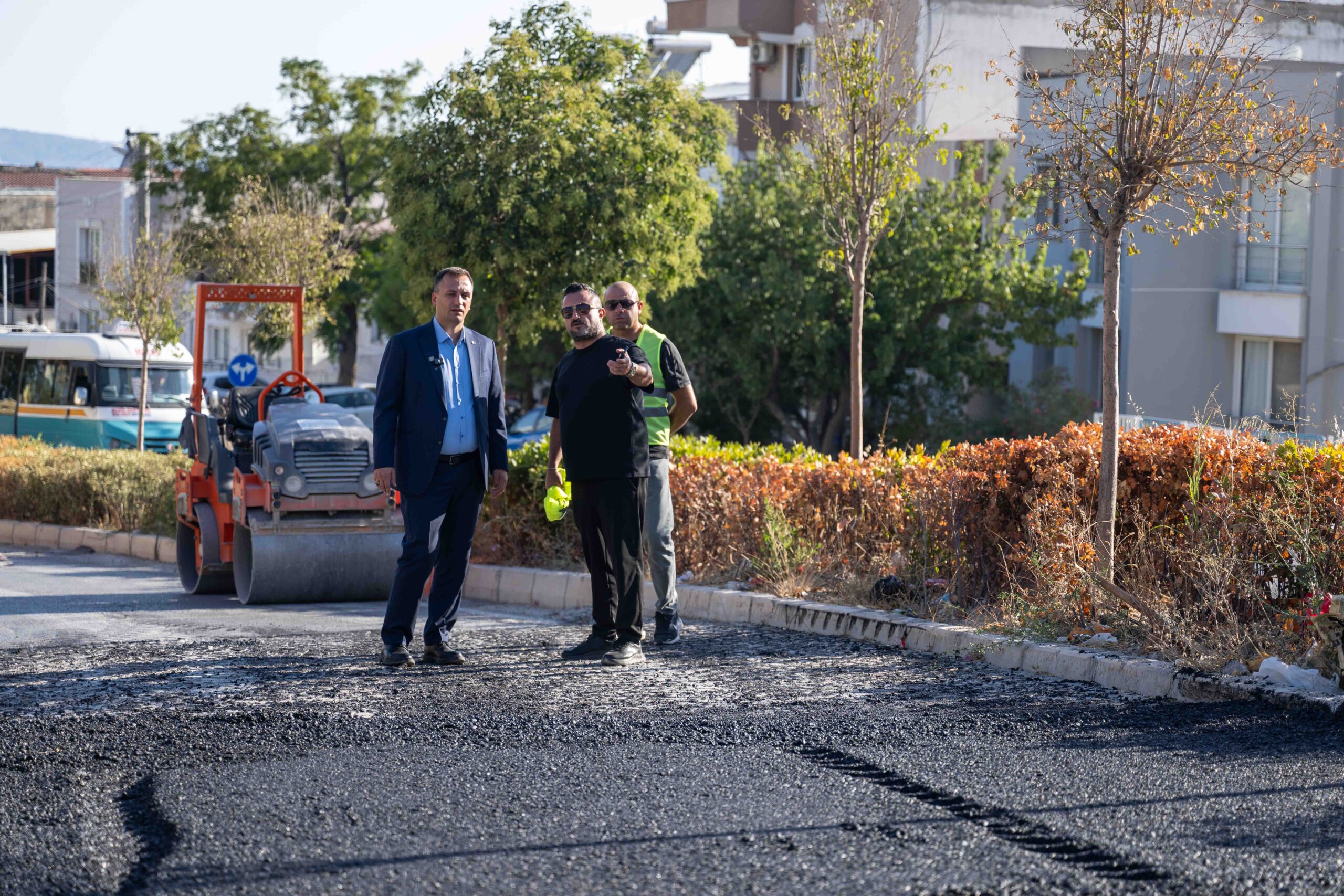 Bornova’da tehlikeli yola hızlı müdahale: Kalıcı çözüm için çalışma başlatıldı