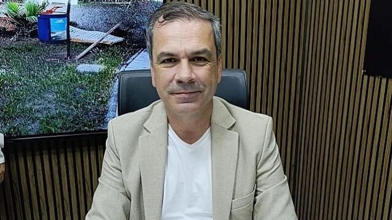 Ağlatan İstifa!