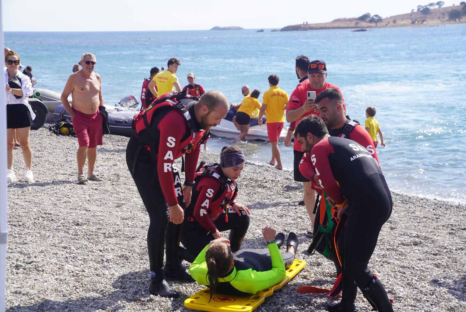 Seferihisar’da deniz ve sualtı buluşması ile çevre seferberliği