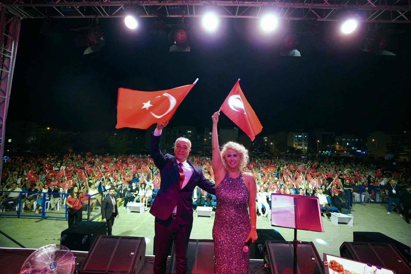Seferihisar kurtuluşunun 104. yılını büyük coşkuyla kutladı
