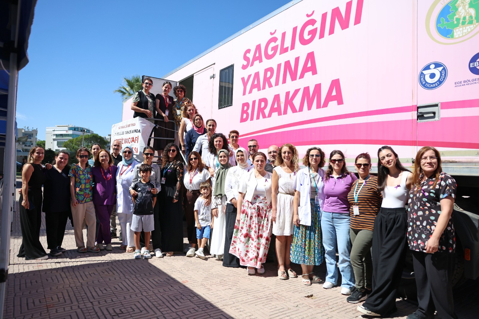Pembe Tır, Aliağa’da ücretsiz kanser taraması yapacak