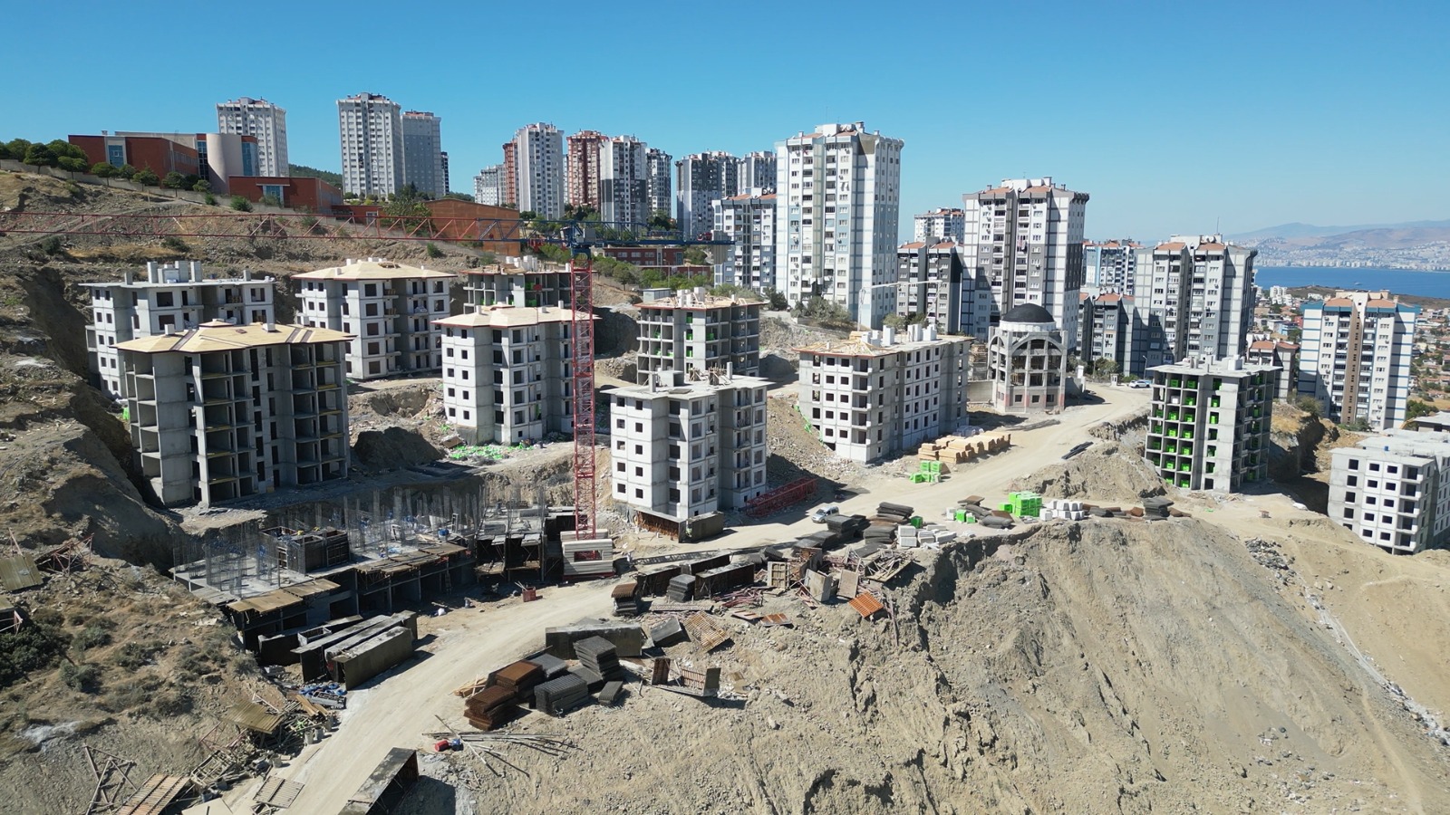 Karabağlar TOKİ’de hedef 2027: 786 konut yükseliyor