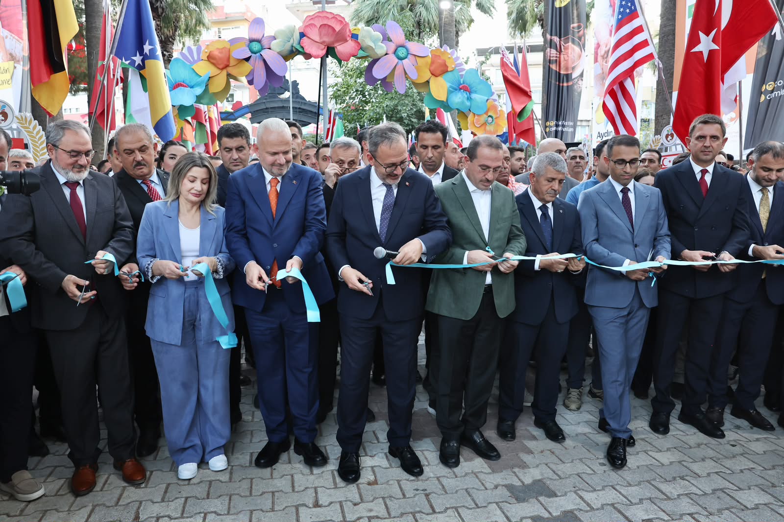 Menemen Çömlek Festivali 5’inci kez dünyaya açıldı