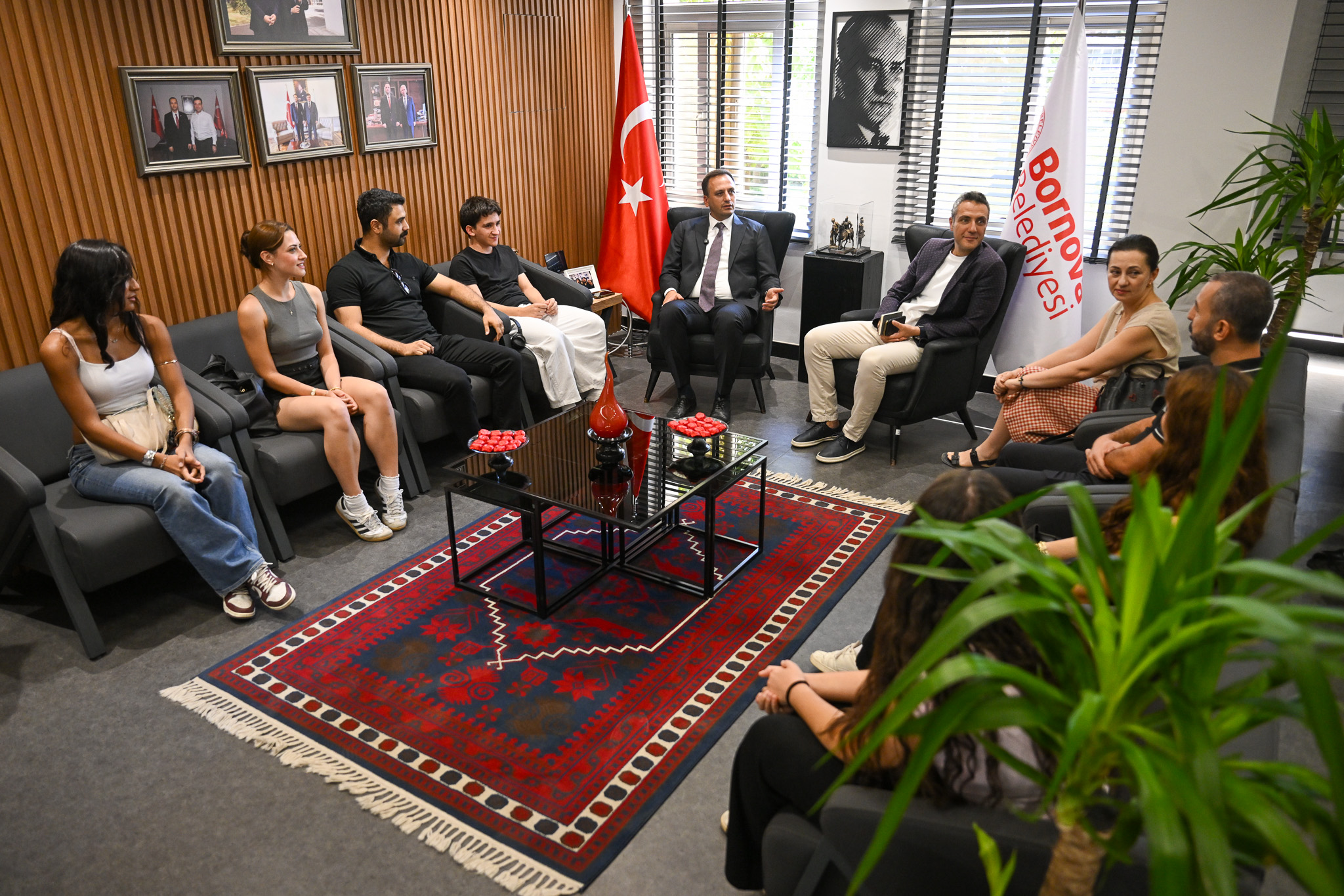 Bornova’da Genç Sanatçılara İlk Adım: 15 Öğrenciden 5’i Üniversiteyi Kazandı