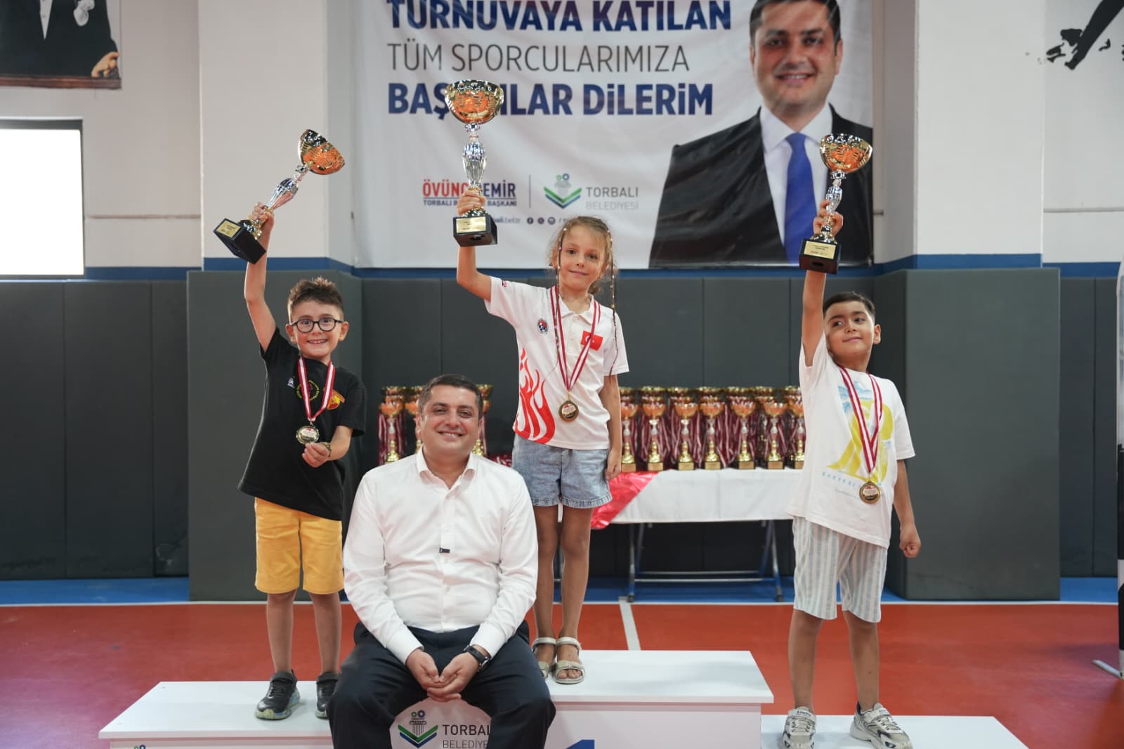 Torbalı’da kurtuluş coşkusu satrançla taçlandı: 260 sporcu hamle yaptı