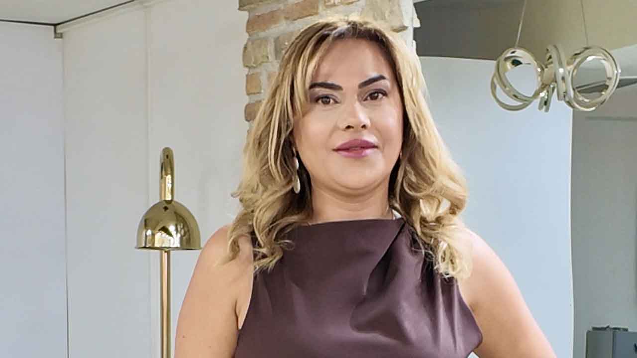 Mağdur olarak girdiği güzellik sektöründe şimdi uzman yetiştiriyor