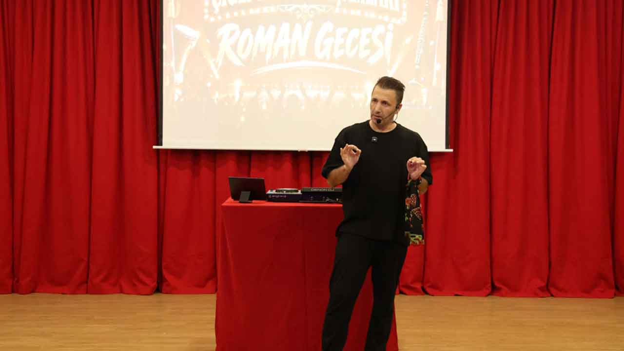 Çiğli’de kahkaha dolu sezon başlangıcı