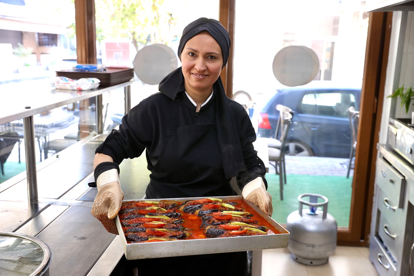 Buca Belediyesi’nde Öğrendi, Kendi İşinin Patronu Oldu