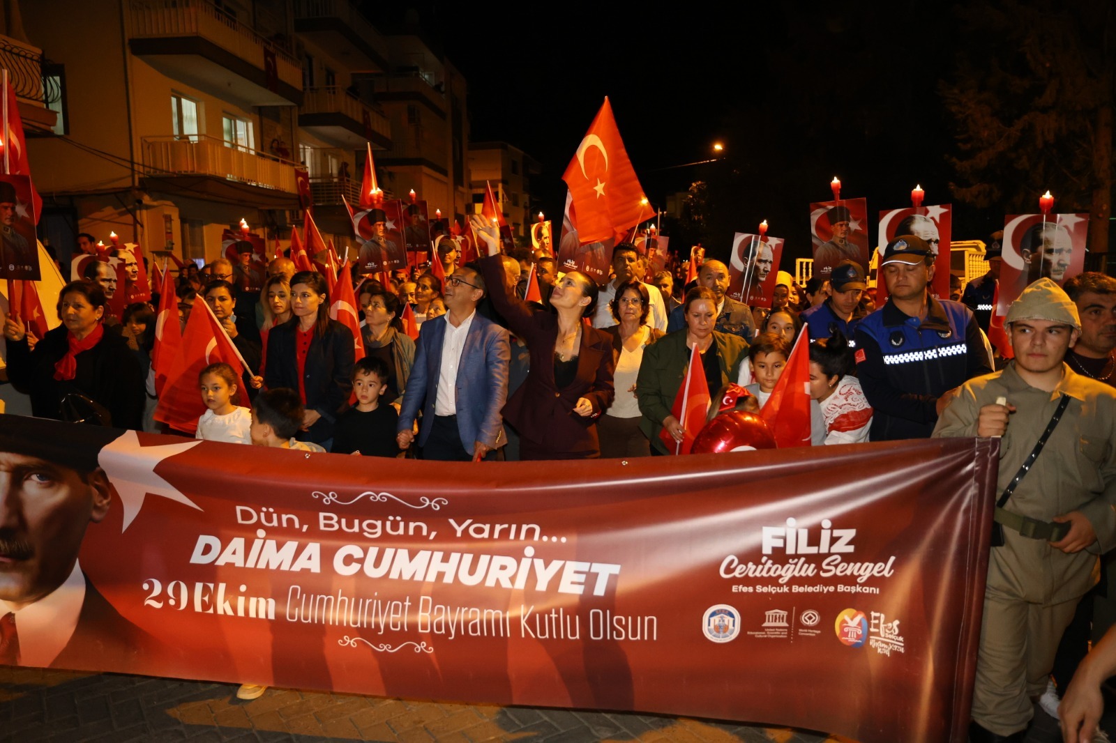 Efes Selçuk’ta Cumhuriyet coşkusu fener alayı ve konserlerle yaşanacak