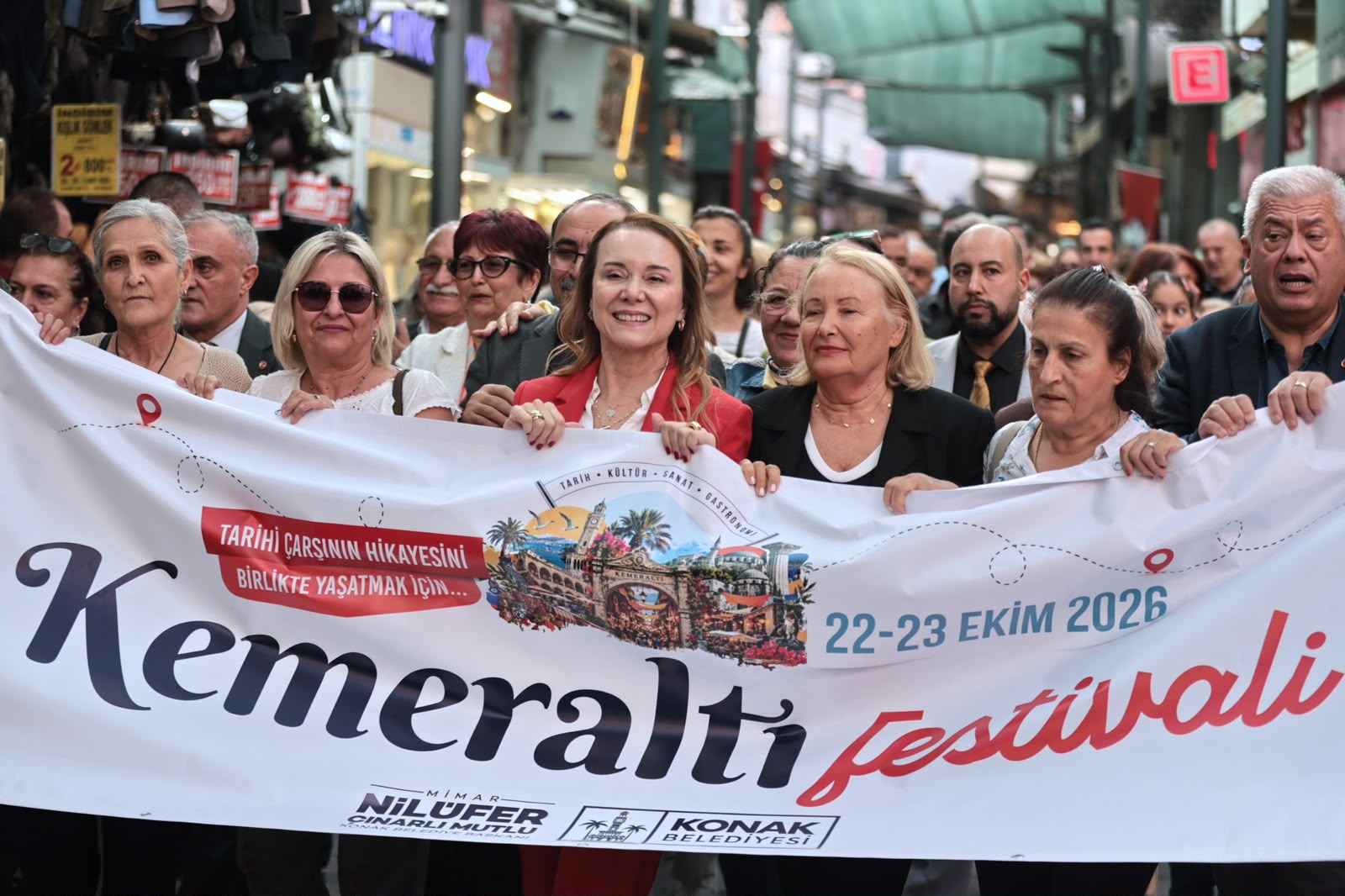 Kemeraltı’nda festival coşkusu başladı