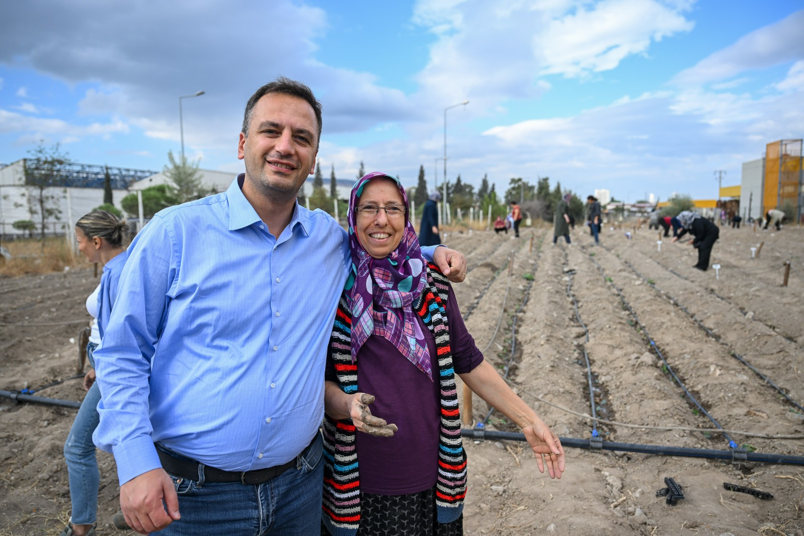 Bornova kent bostanlarında kış hazırlığı