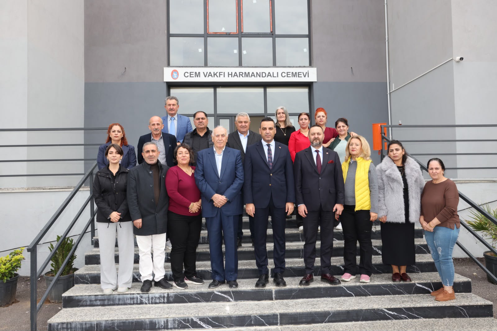 Çiğli’de Harmandalı Cemevi için harekete geçildi: Eksikler giderilecek