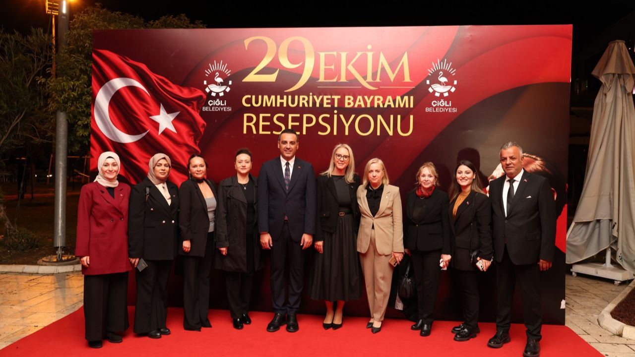 Çiğli’de Cumhuriyet’in 103’üncü yılı resepsiyonla kutlandı
