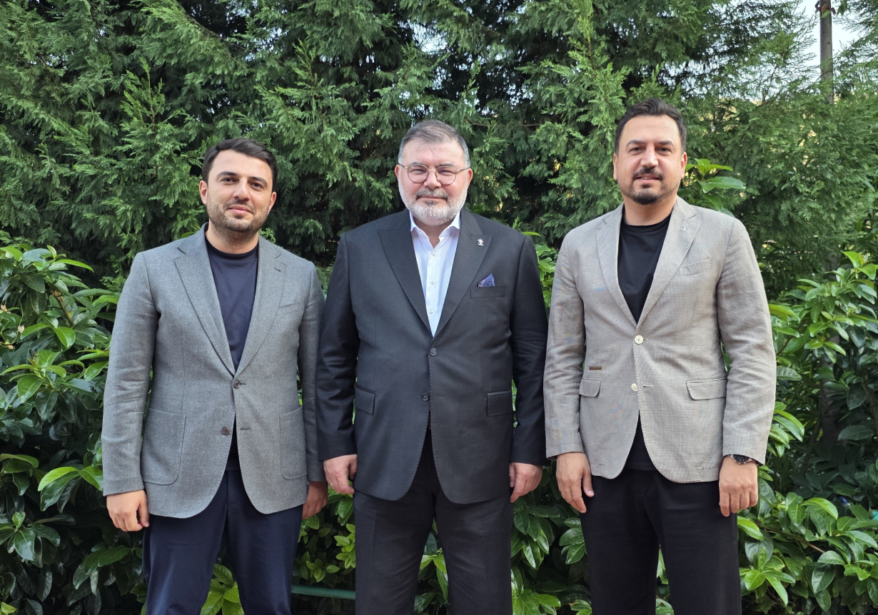 AK Parti İl’de Safa Narlı Görevini Emre Nasır’a Devretti