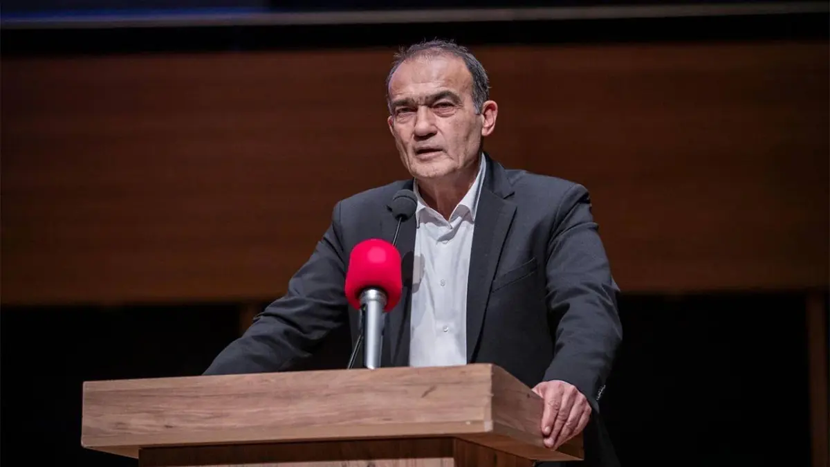 Tugay’ın AK Parti’ye katılmasıyla İzmir Büyükşehir Belediyesi’nde istifalar başladı